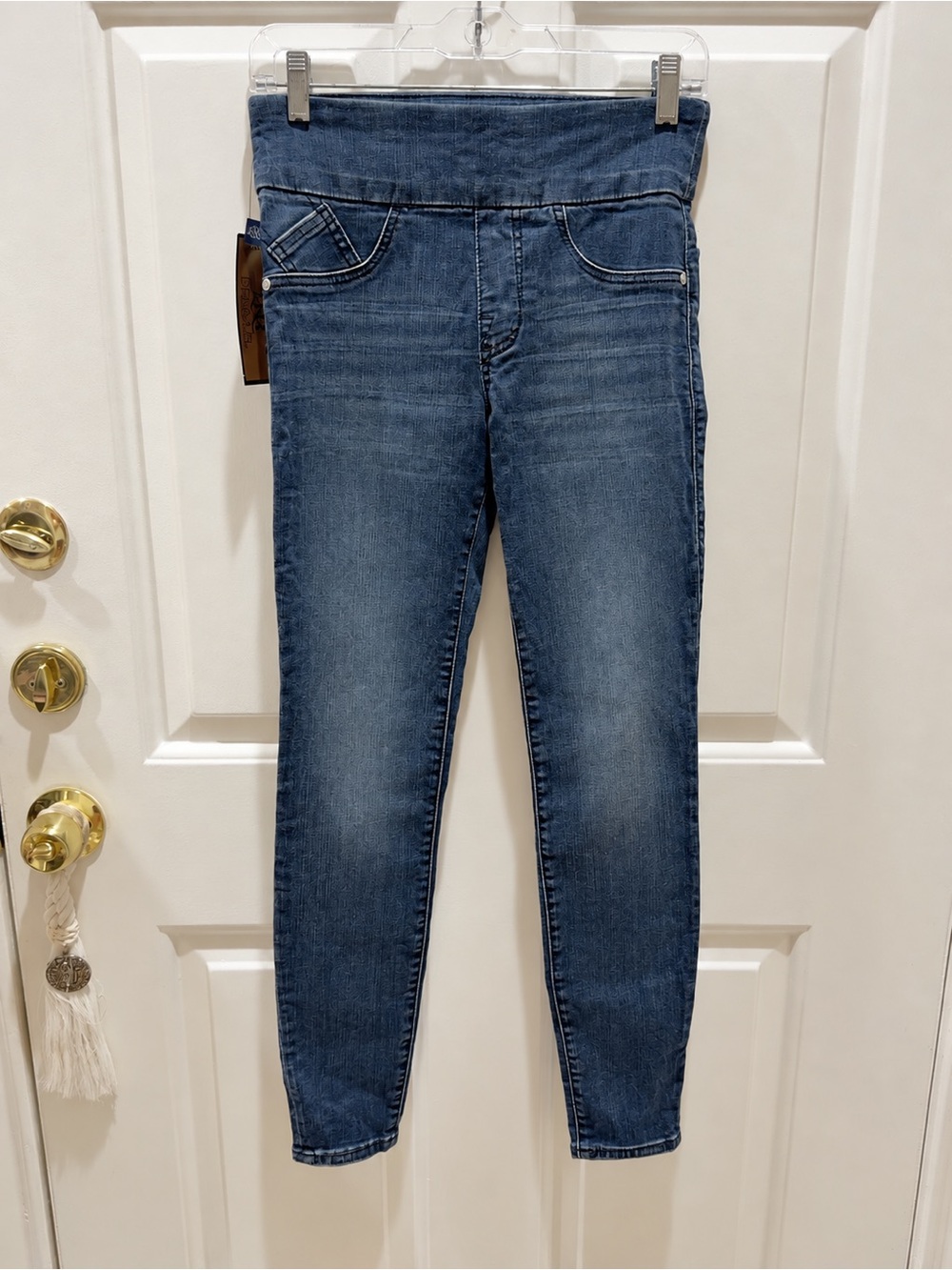 Rock & Republic Dark Wash Skinny Jeans